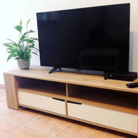 Apartment Nena Near The City Center With Free Parking プーラ エクステリア 写真